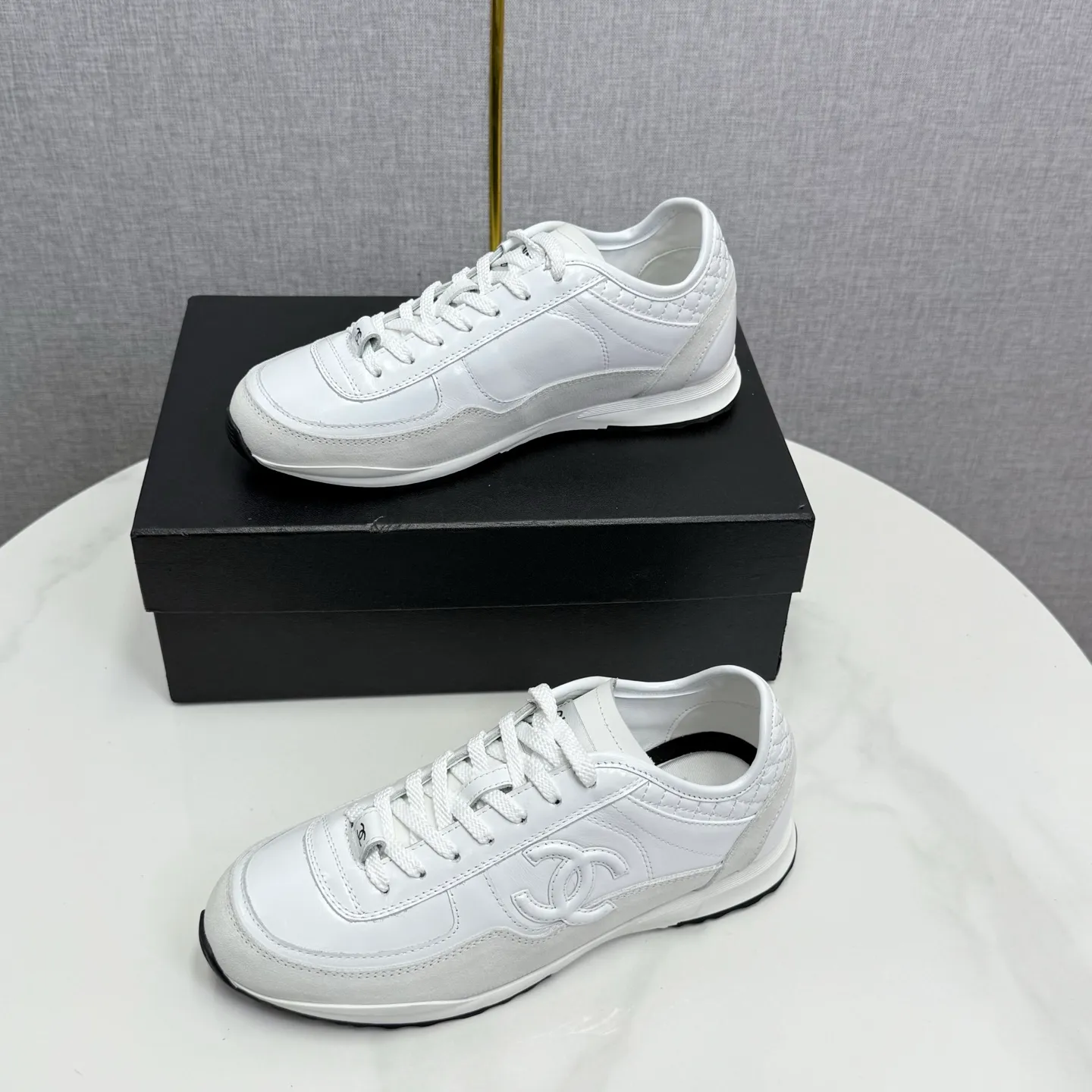 👟👟Ex-factory price 560👟👟Chanel Panda Shoes! 2025 counter's top casual sports shoes. This classic design; the upper is electro-embroidered with a variety of techniques; the outsole is fashionable and sporty; the unusual inclusion of a variety of color matching elements... The diversified mix and match is very good-looking and versatile, and can be used for leisure, fashion, sports, and outdoor... ꫛꫀꪝ Go➫ Materials: ❶Upper made of: original imported first-layer silk cowhide + original waterproof cloth + original first-layer cowhide ❷Inner lining: Original Yangli+wang ❸ Outsole based on: Original TPU combination outsole Counter boutique packaging complete set for women 35–41